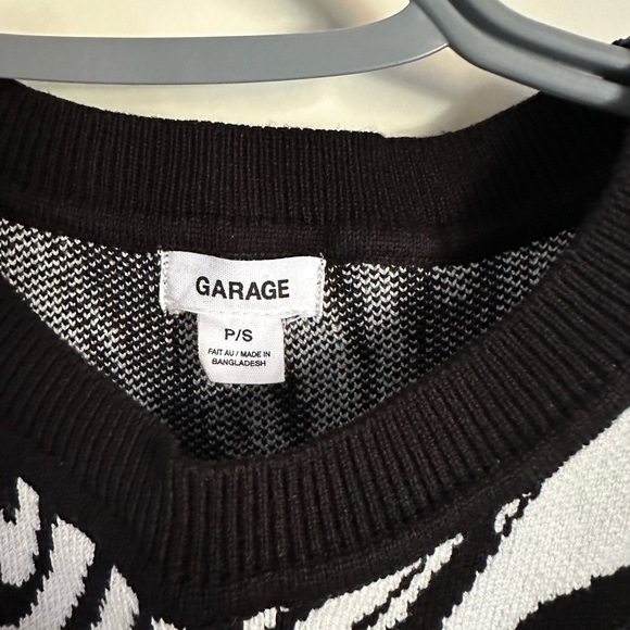 Garage Sweater - Picture 4 of 4